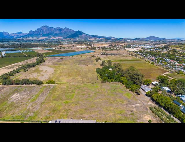 31.60HA VACANT LAND FOR SALE IN PAARL SOUTH